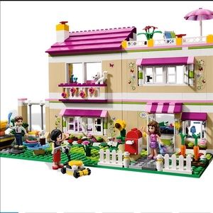 (2) LEGO friends Olivia’s House/Heartlake Stable